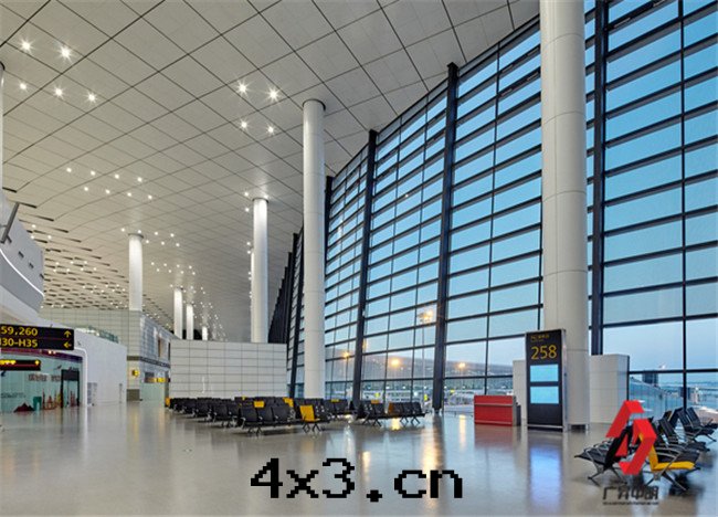 鄭州新(xīn)鄭國(guó)際機(jī)场(chǎng)