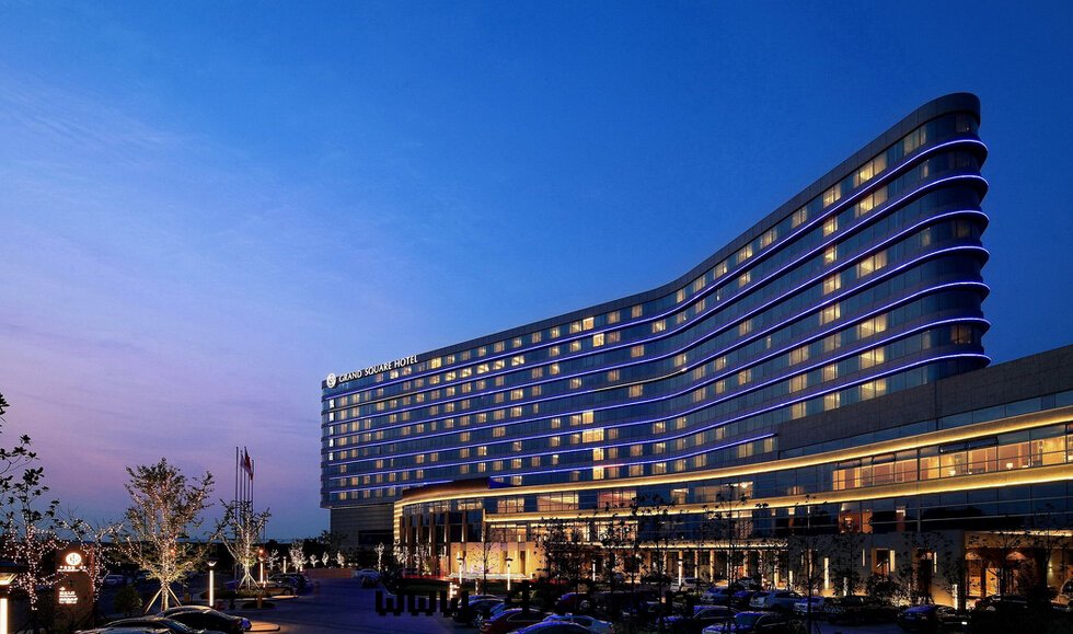 芜湖悅圆(yuán)方(fāng)酒(jiǔ)店(diàn)双(shuāng)曲(qū)鋁(lǚ)單闆 芜湖悅圆(yuán)方(fāng)酒(jiǔ)店(diàn)双(shuāng)曲(qū)鋁(lǚ)單闆