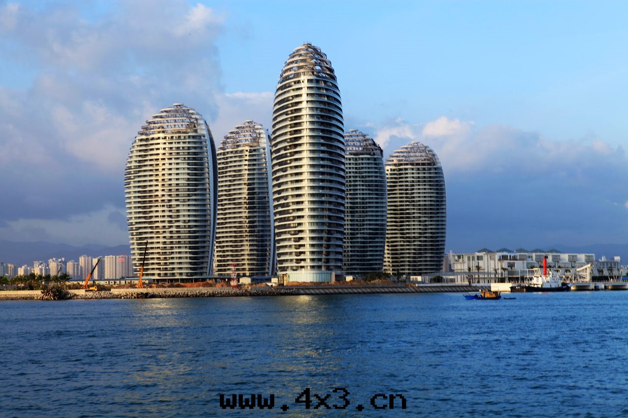 三(sān)亞鳳凰島(dǎo)酒(jiǔ)店(diàn)双(shuāng)曲(qū)鋁(lǚ)單闆