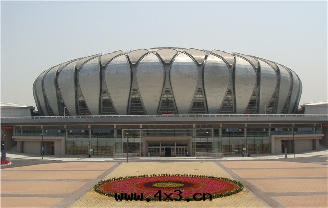 濟南(nán)奧體(tǐ)中(zhōng)心(xīn)双(shuāng)曲(qū)鋁(lǚ)單闆 濟南(nán)奧體(tǐ)中(zhōng)心(xīn)双(shuāng)曲(qū)鋁(lǚ)單闆