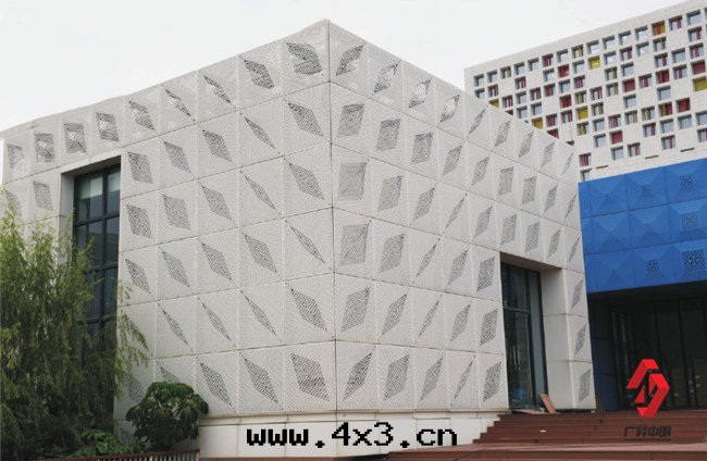 雕花(huā)鋁(lǚ)單闆應(yìng)用(yòng)案(àn)例 雕花(huā)鋁(lǚ)單闆應(yìng)用(yòng)案(àn)例