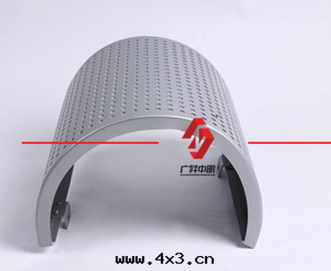 包(bāo)柱(zhù)鋁(lǚ)單闆